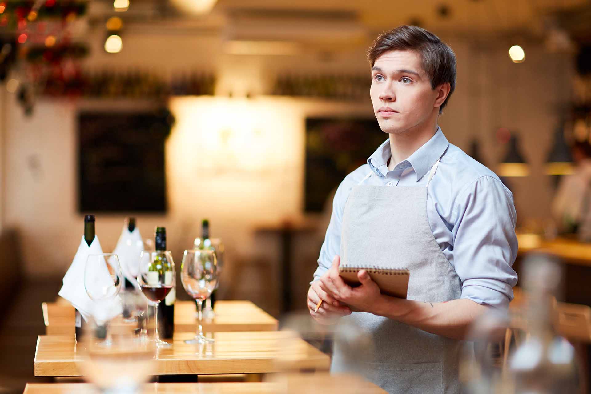 “Cameriere? Licenzia il tuo capo oppure convincilo.” Convivier